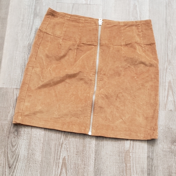 Women's corduroy mini skirt size 10 - Picture 1 of 3